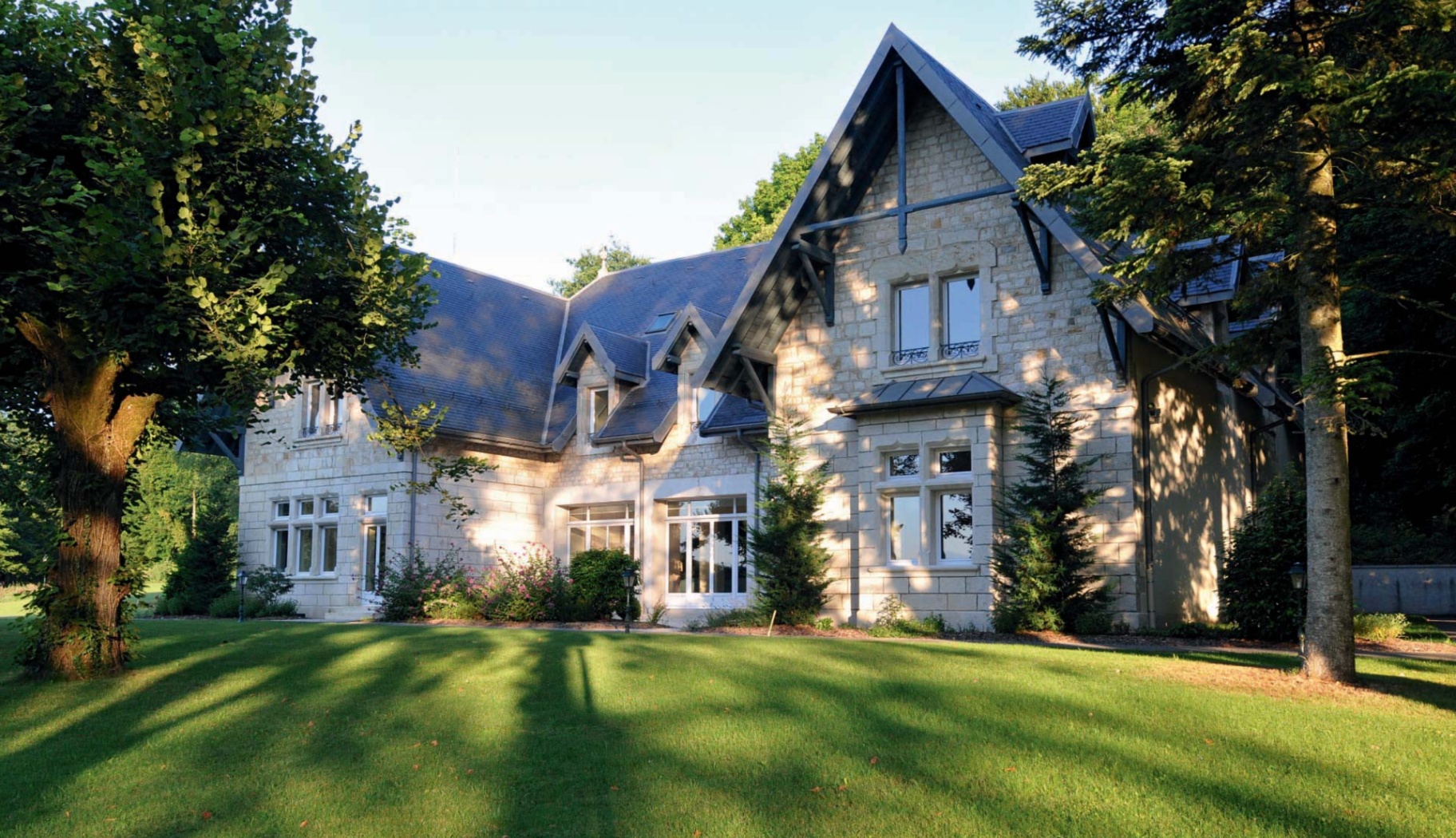 Château de Crassy — Divonne-les-Bains — 3/11